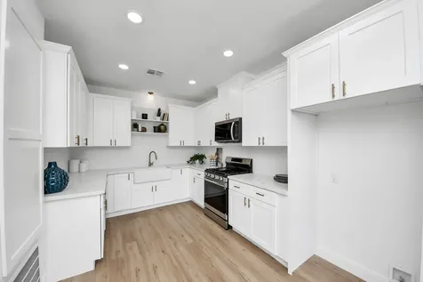 300 Narcissus Road Clear Lake Shores TX 77565