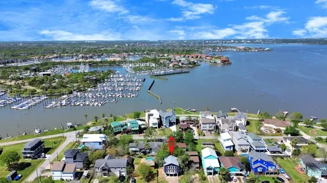 300 Narcissus Road Clear Lake Shores TX 77565