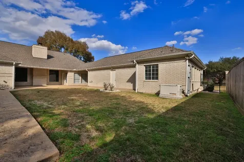 16001 Kevindale Court Houston TX 77040