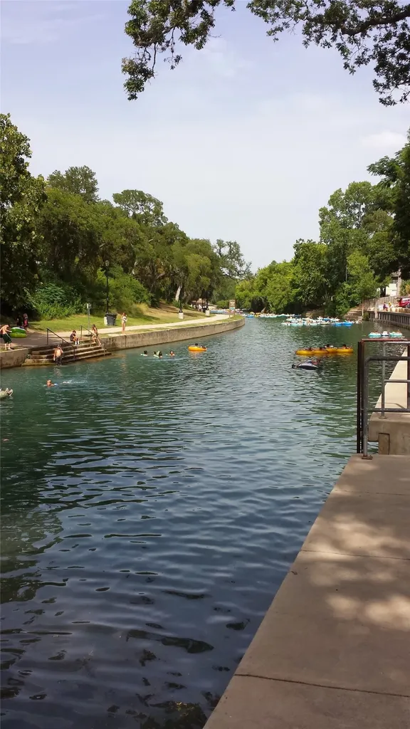 500 N Market Street 316 New Braunfels TX 78130
