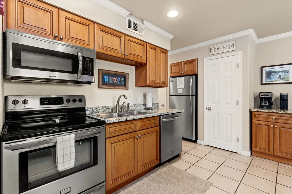 500 N Market Street 316 New Braunfels TX 78130