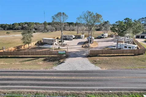 17347 Fm 1774 Plantersville TX 77363