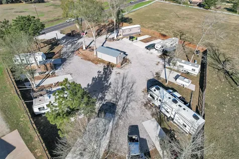 17347 Fm 1774 Plantersville TX 77363