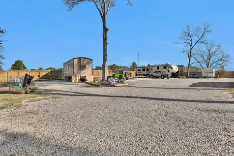 17347 Fm 1774 Plantersville TX 77363