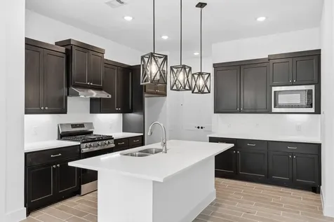 11816 South Pavillion Drive Mont Belvieu TX 77523