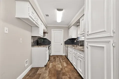 10126 Fernstone Lane Houston TX 77070