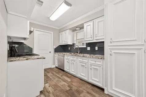 10126 Fernstone Lane Houston TX 77070