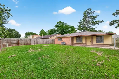 10126 Fernstone Lane Houston TX 77070