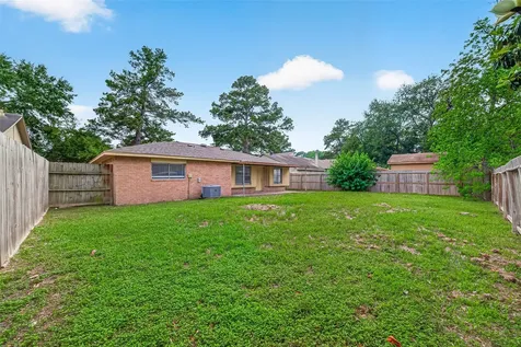 10126 Fernstone Lane Houston TX 77070