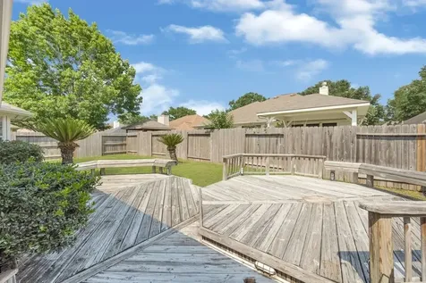 12106 Cyprus Field Houston TX 77070
