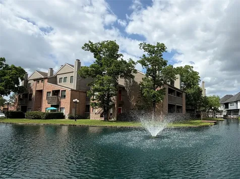 2023 Gentryside Drive 506 Houston TX 77077