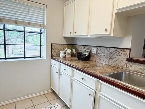 2023 Gentryside Drive 506 Houston TX 77077