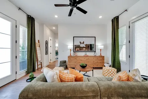 1601-208 Mustang Drive Marble Falls TX 78654