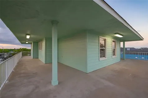1617 Dick Bay Drive Dickinson TX 77539