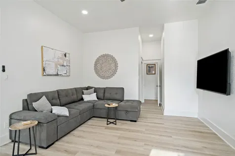 506 E Evergreen Street E San Antonio TX 78212