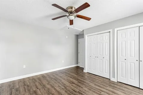 520 E Defee Avenue Baytown TX 77520