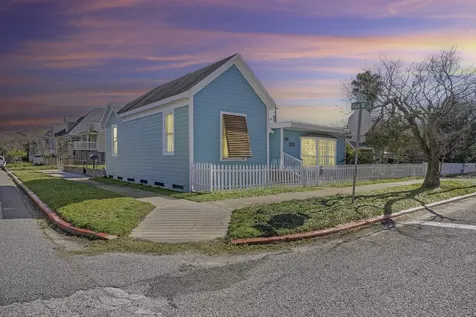 1302 15th Street Galveston TX 77550