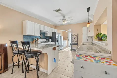 1302 15th Street Galveston TX 77550