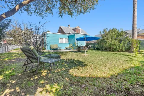 1302 15th Street Galveston TX 77550