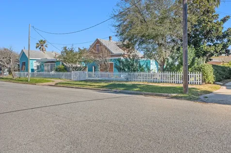 1302 15th Street Galveston TX 77550