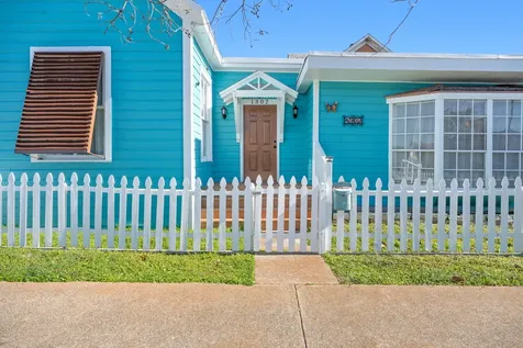 1302 15th Street Galveston TX 77550