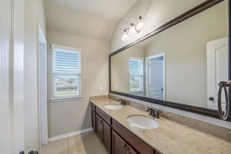 7702 Mona Key Court Richmond TX 77407