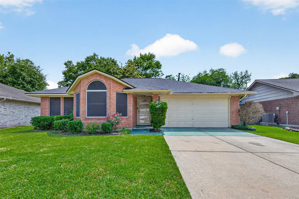 2502 Old Oak Lane Houston TX 77339