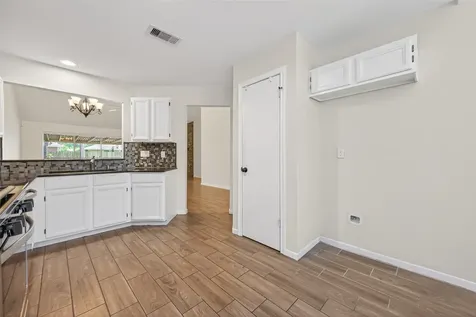 2502 Old Oak Lane Houston TX 77339
