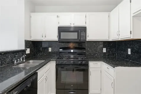 2034 Greenwest Drive Missouri City TX 77489