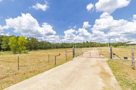 4459 Pettytown Road Dale TX 78616