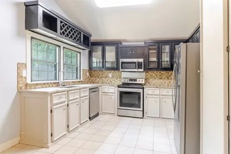 4459 Pettytown Road Dale TX 78616