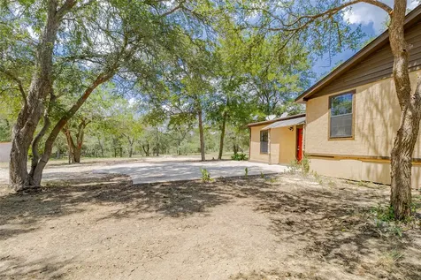 4459 Pettytown Road Dale TX 78616