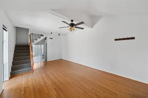 518 Hawthorne Street 2 Houston TX 77006