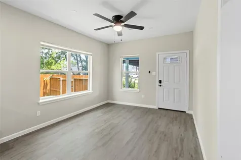 8402 Bassett Street Houston TX 77051