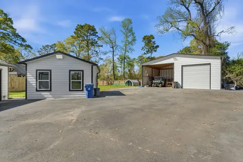8526 Oakwood Drive Magnolia TX 77354