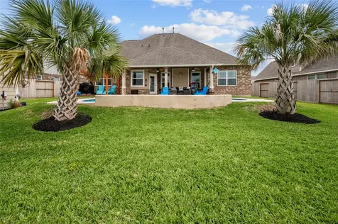 9723 Suffolk Downs Drive Mont Belvieu TX 77523