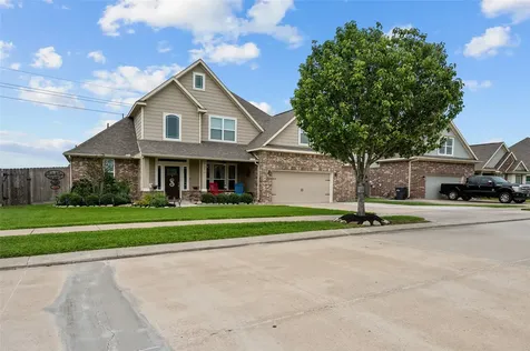 9723 Suffolk Downs Drive Mont Belvieu TX 77523