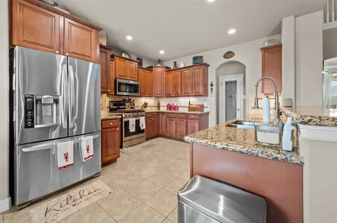9723 Suffolk Downs Drive Mont Belvieu TX 77523