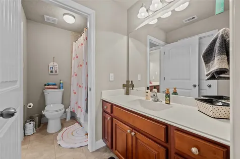 9723 Suffolk Downs Drive Mont Belvieu TX 77523