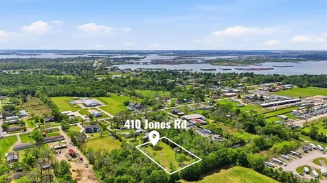 410 Jones Road Highlands TX 77562