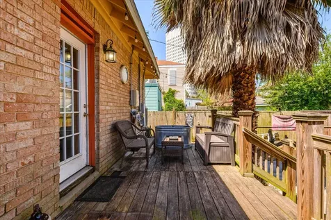 1714 Market Street Galveston TX 77550