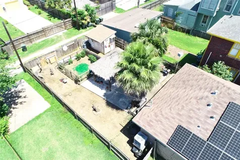 1714 Market Street Galveston TX 77550