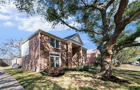 2106 Westshore Drive Missouri City TX 77459