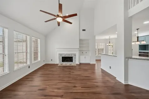 1123 Summer Brook Sugar Land TX 77479