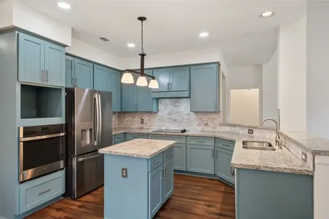 1123 Summer Brook Sugar Land TX 77479