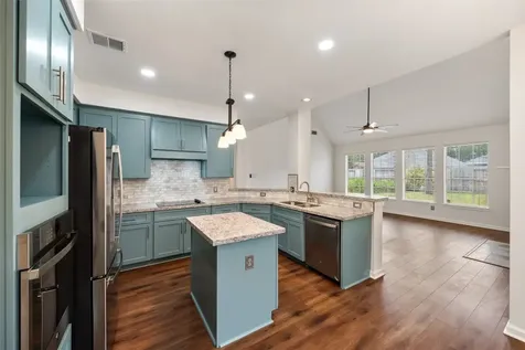 1123 Summer Brook Sugar Land TX 77479