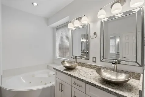 1123 Summer Brook Sugar Land TX 77479