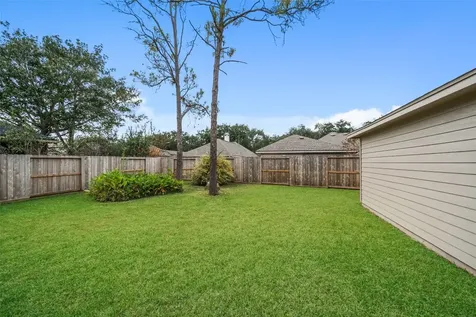 1123 Summer Brook Sugar Land TX 77479