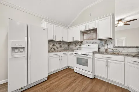 5517 Autumn Ash Lane Rosharon TX 77583