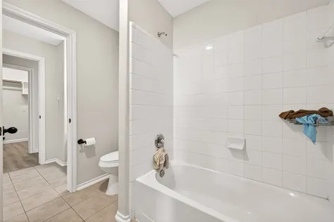 5517 Autumn Ash Lane Rosharon TX 77583